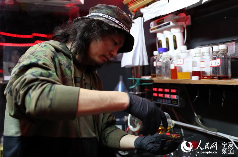 ڲƬͿzĵ܄ W ߼εz