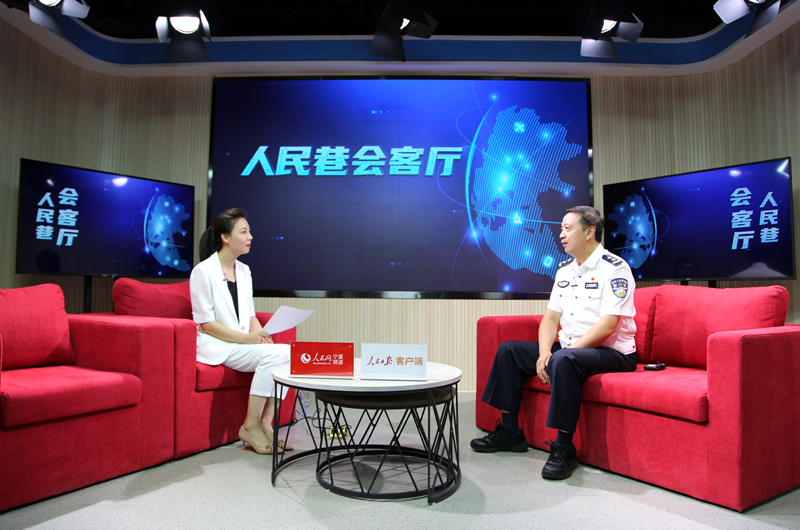 平安銀川                                          平安銀川                                        寧夏回族自治區公安廳副廳長、銀川市政府副市長、銀川市公安局局長吳琦東做客人民日報社寧夏全媒體中心開設的“人民巷會客廳系列訪談”。吳琦東圍繞一年來銀川市公安隊伍學習貫徹習近平總書記重要訓詞精神的具體舉措，以及學習后發生的變化等，介紹了相關情況。                                           ·吳琦東：踐行重要訓詞精神 讓“平安”成為銀川最“亮”名片                           