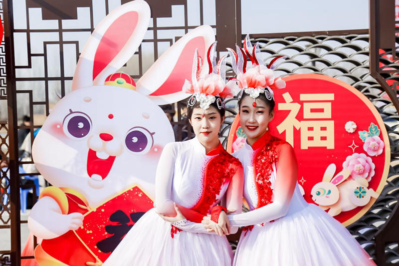 鄉村春晚現場。靈武市委宣傳部供圖