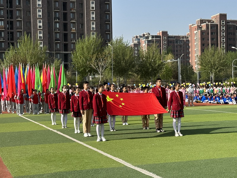 國旗方隊。李藝杭攝