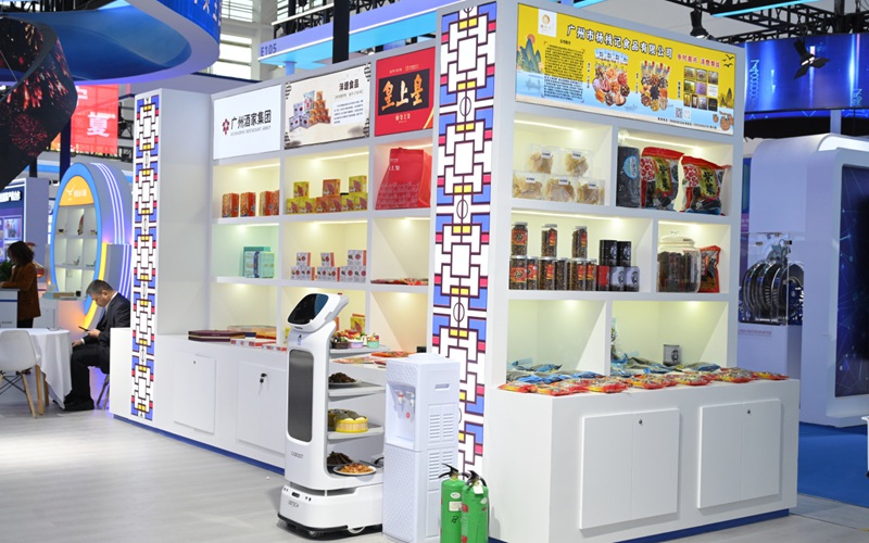 主題館內展示的企業產品。寧夏商務廳供圖