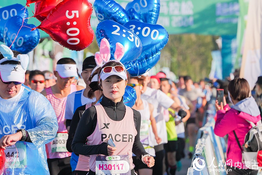 選手出發。