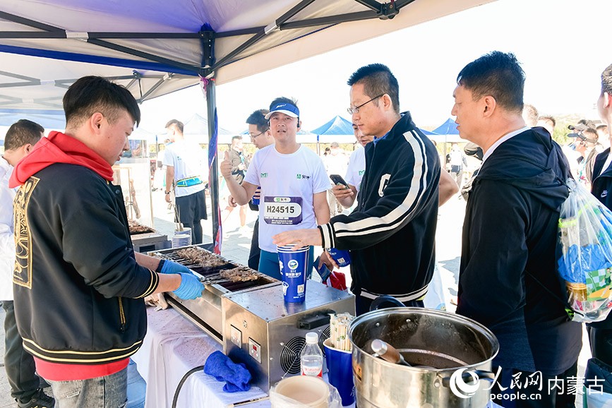 特色燒烤受青睞。