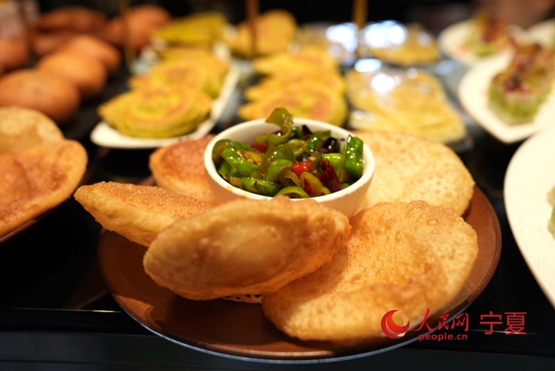 燙面油香。人民網 周航攝