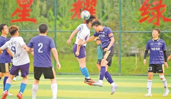 金鳳區八人制足球比賽揭開戰幕