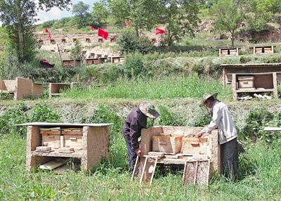 <p>    R弯wB</p>