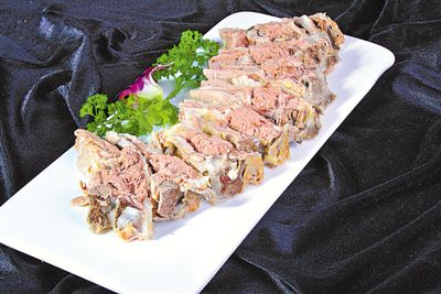 <p> 手抓羊肉</p>